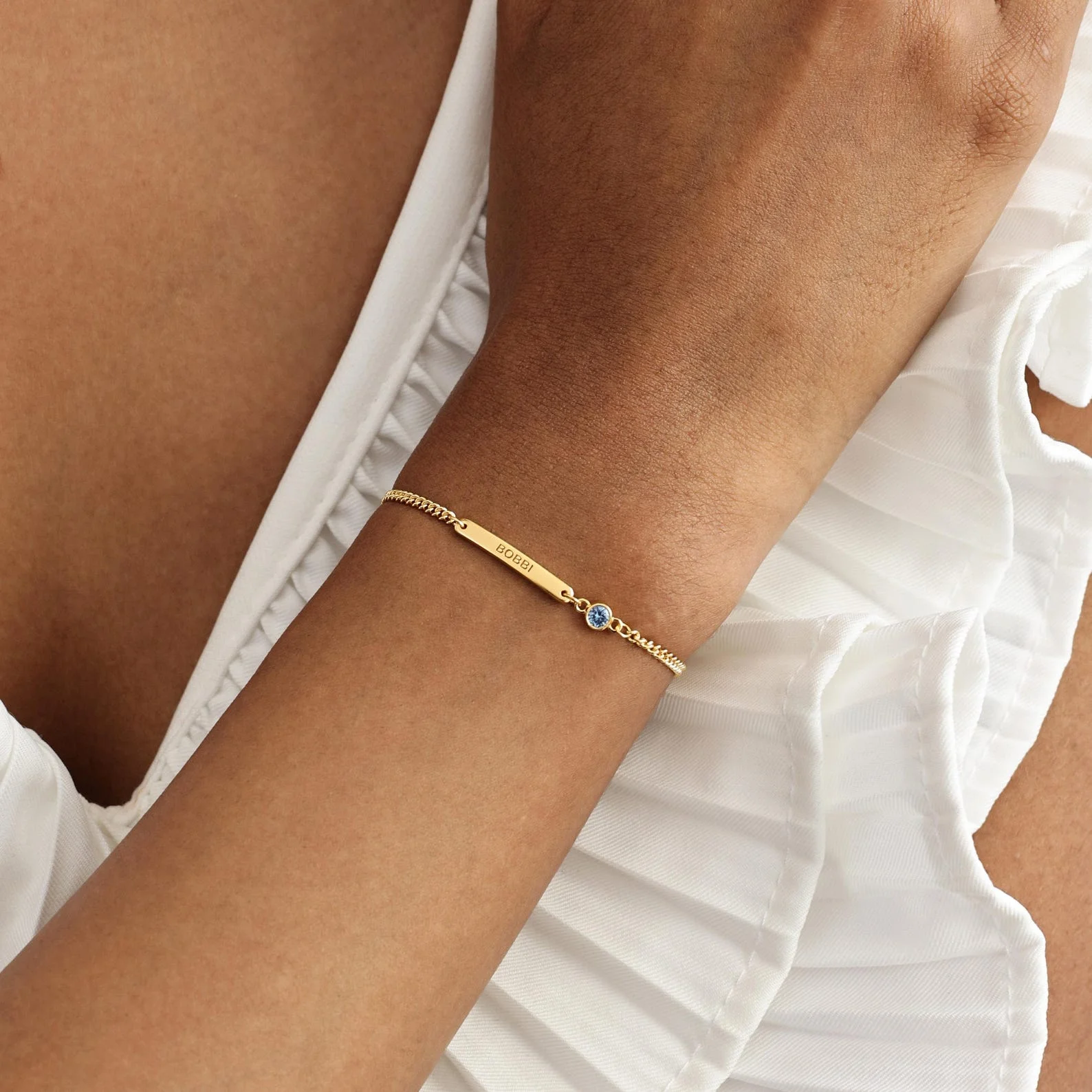 Rond geslepen sterling zilveren familie gepersonaliseerde geboortesteen gegraveerde bar armband cadeau