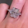 Radiant geslepen Diamantwit sterling zilver 3-steen verlovingsring
